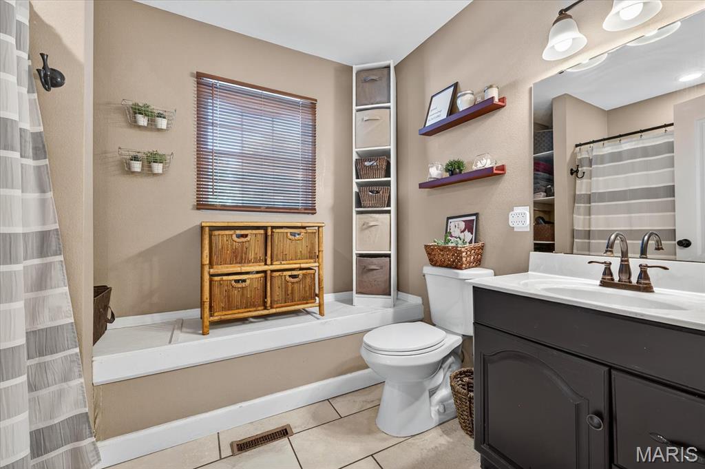 Adair Gardens Anx - Residential