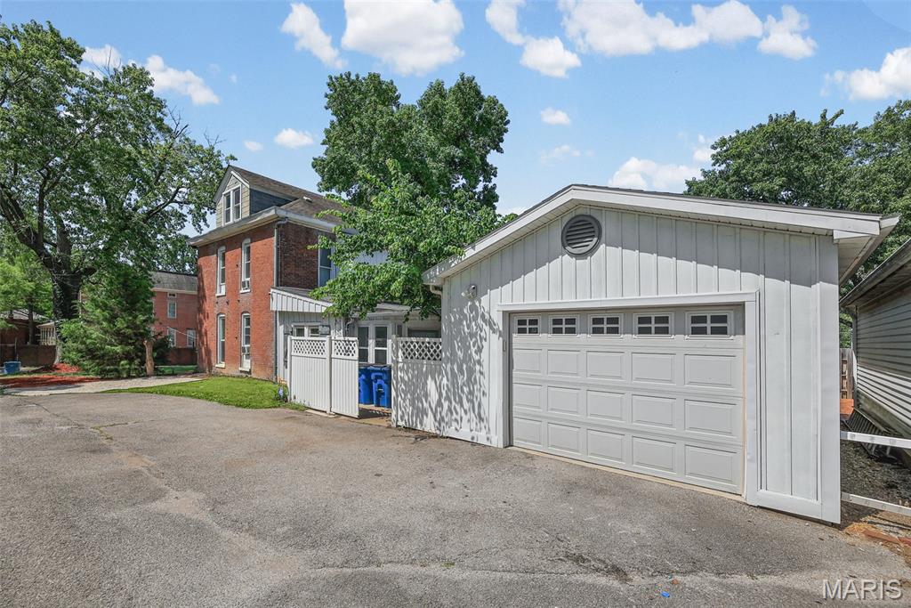 Edwards B F Add - Residential