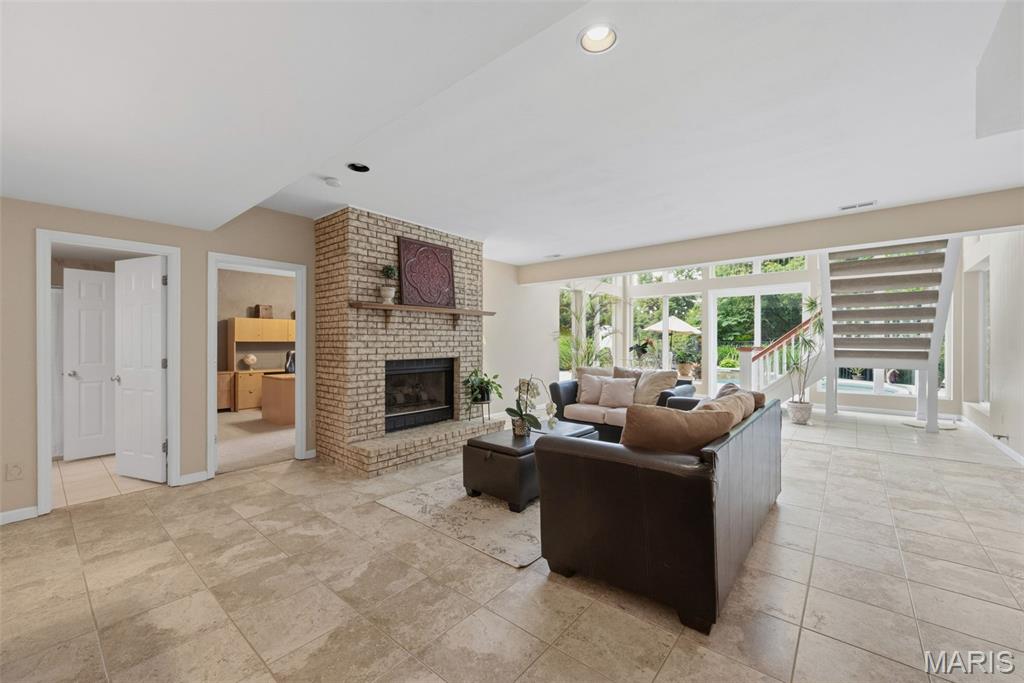 Oaks At Ridge Meadows The - Residential