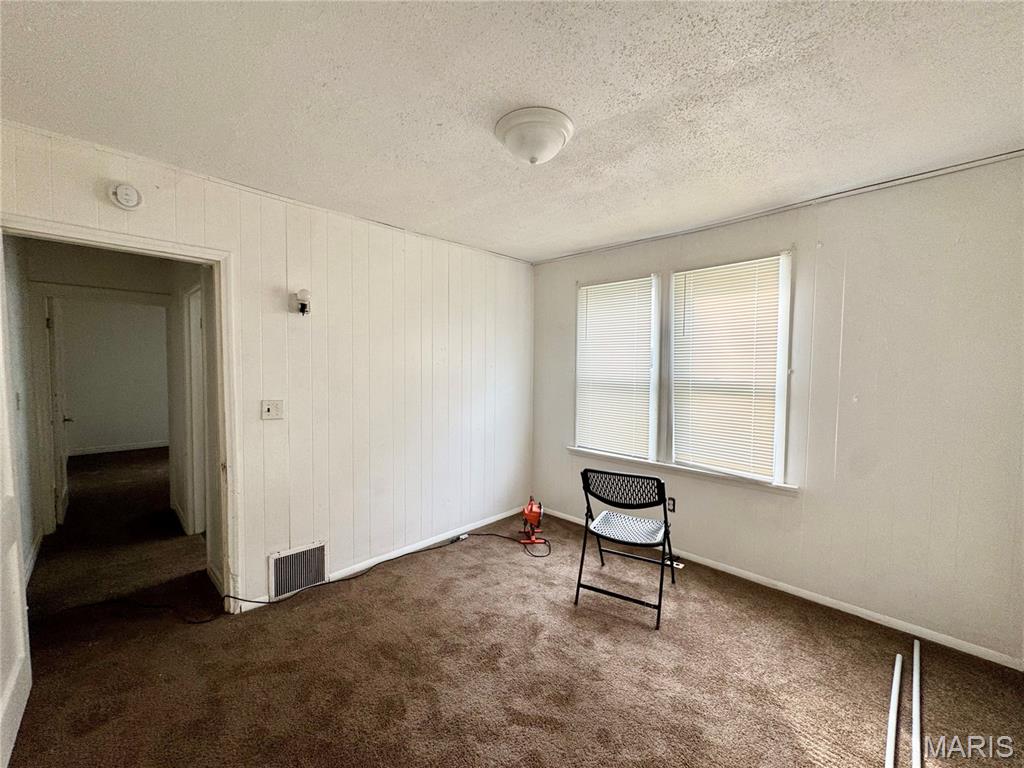 Airport City - Residential Lease