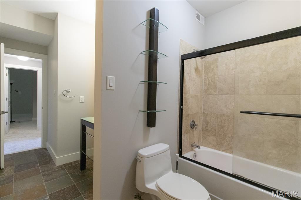 Loop Condo The - Residential