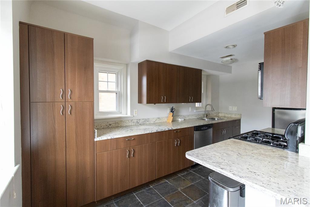 Loop Condo The - Residential