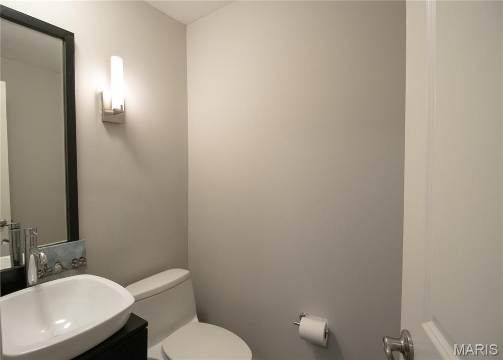 Loop Condo The - Residential