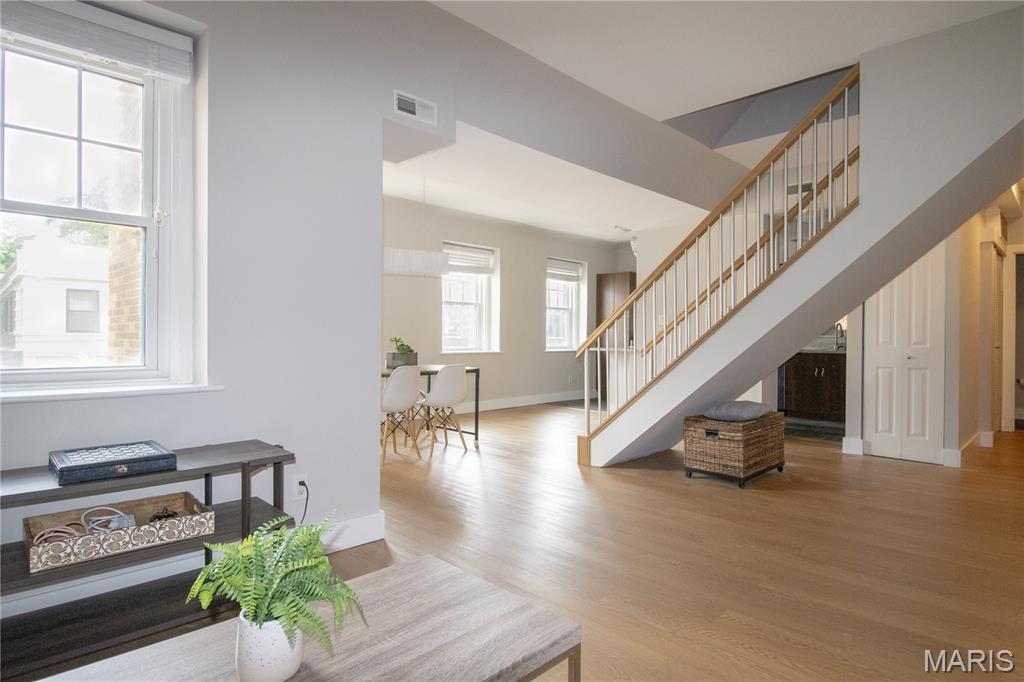 Loop Condo The - Residential