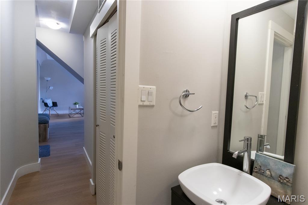 Loop Condo The - Residential