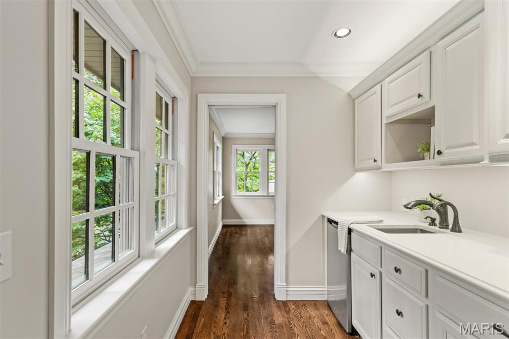 Georgian Acres - Residential