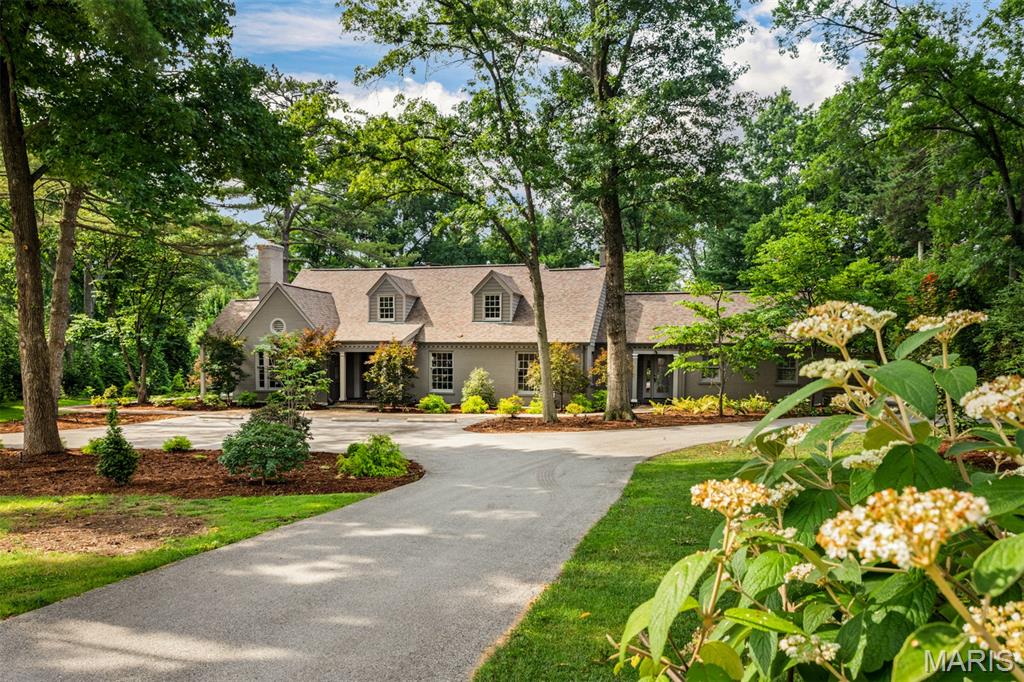 Georgian Acres - Residential