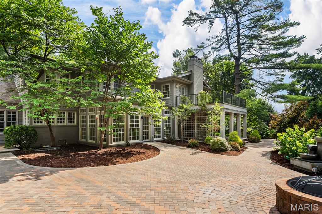 Georgian Acres - Residential