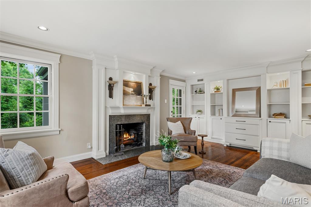 Georgian Acres - Residential