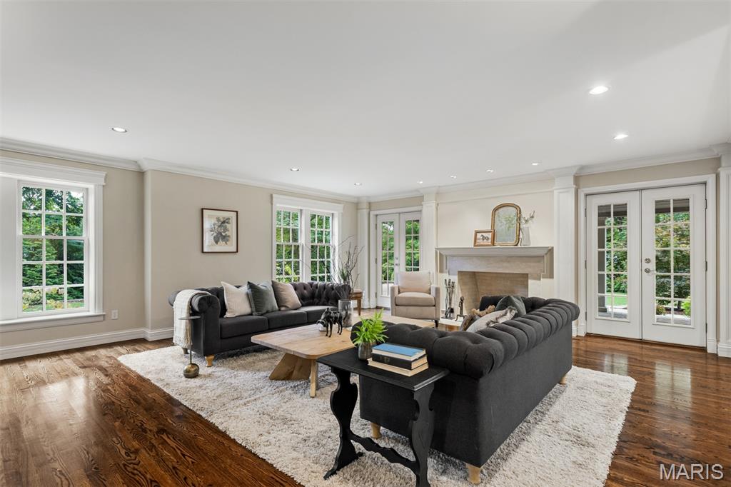 Georgian Acres - Residential