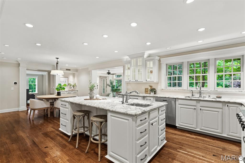 Georgian Acres - Residential