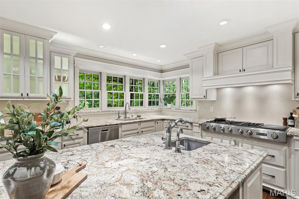 Georgian Acres - Residential