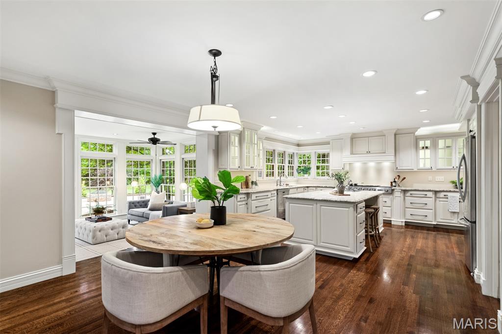 Georgian Acres - Residential