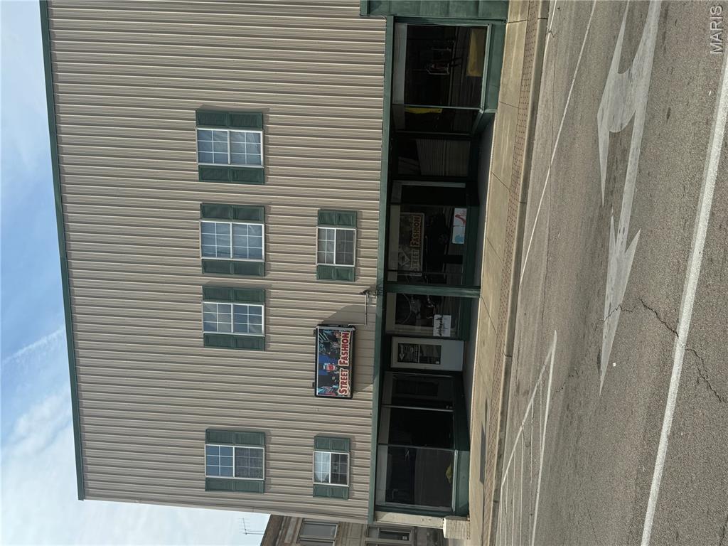 n/a - Commercial Sale