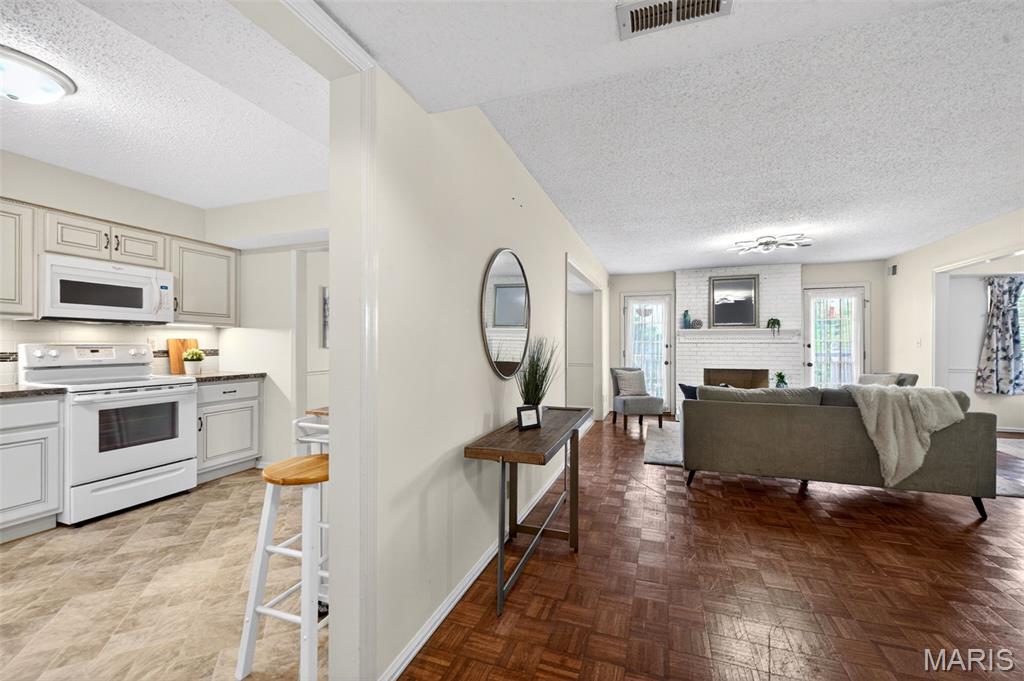Clayton Crossing Condo 1 - Residential