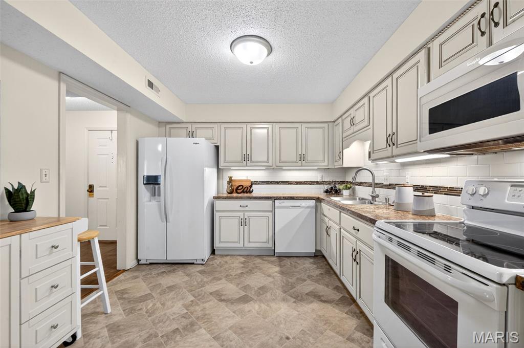 Clayton Crossing Condo 1 - Residential