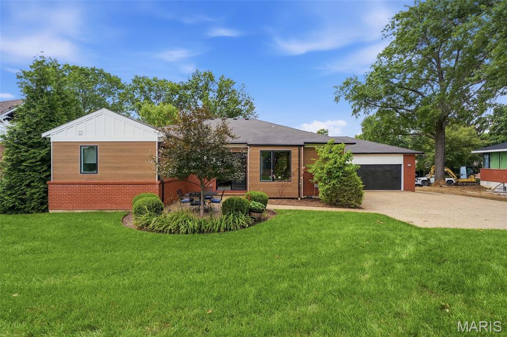 Richmond Hills - Residential