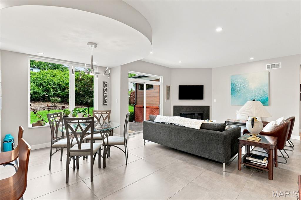 Richmond Hills - Residential