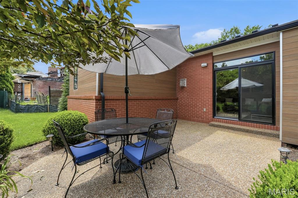 Richmond Hills - Residential
