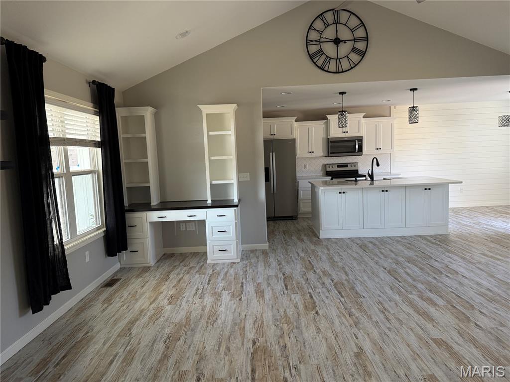 Oak Estates - Residential