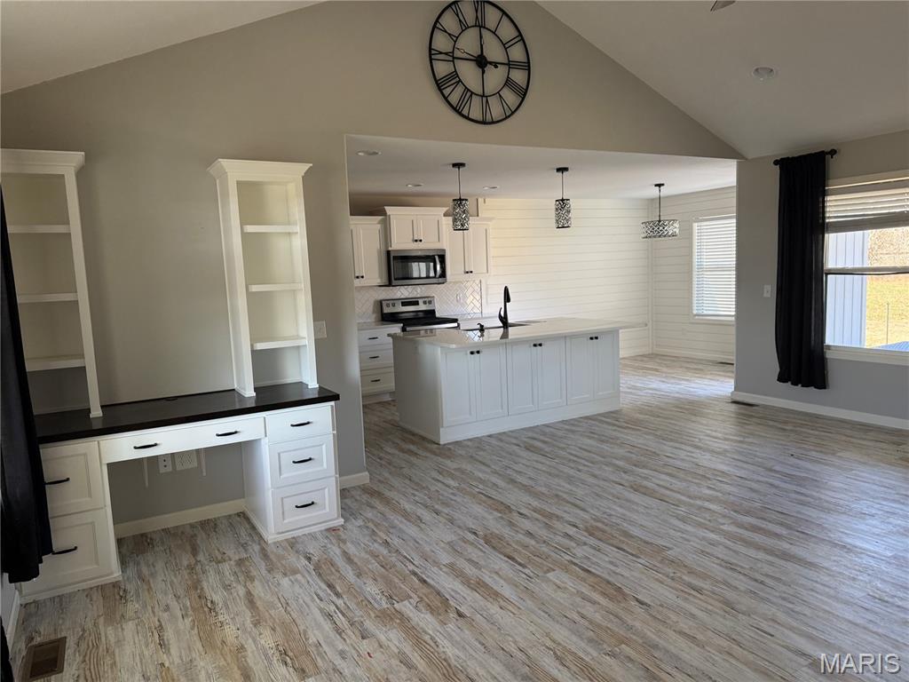 Oak Estates - Residential