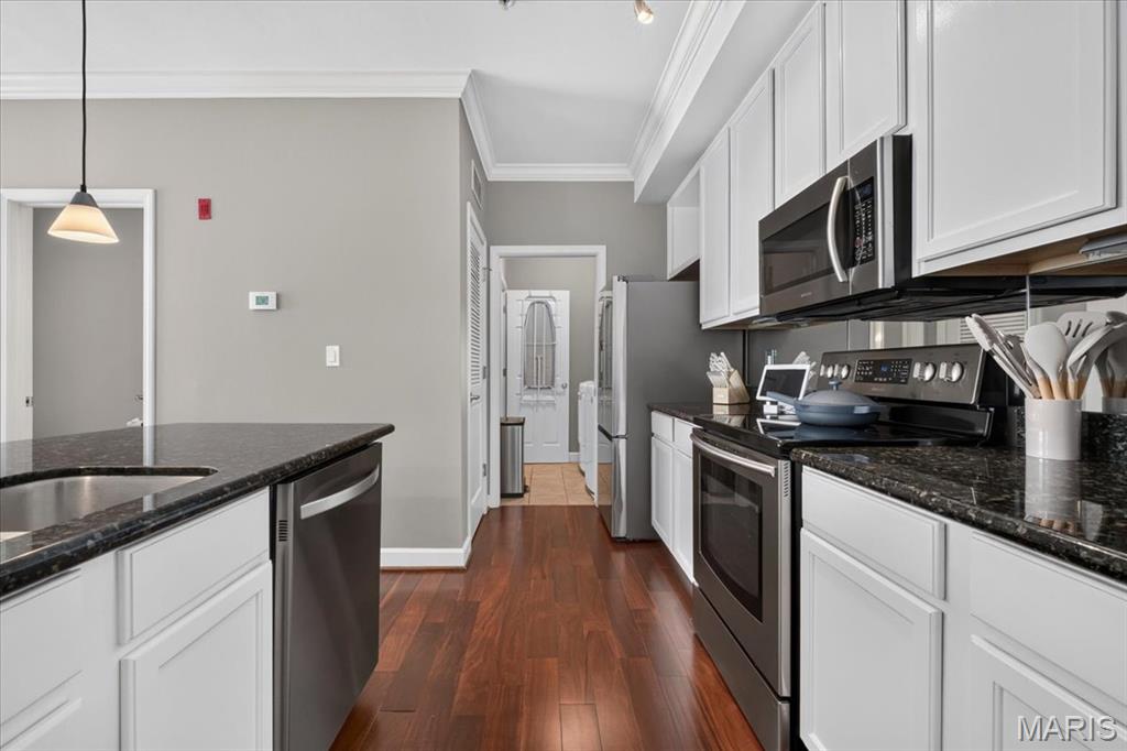 McKnight Crossing At Tilles Park - Residential