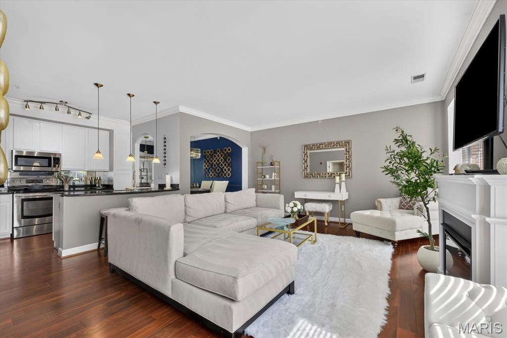 McKnight Crossing At Tilles Park - Residential