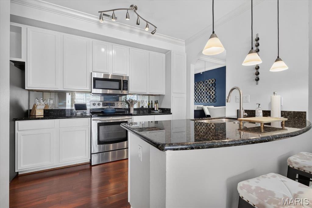 McKnight Crossing At Tilles Park - Residential