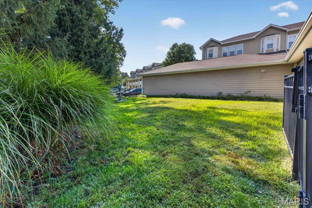 McKnight Crossing At Tilles Park - Residential