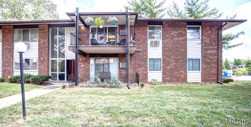 Hazelcrest Iii Condo - Residential