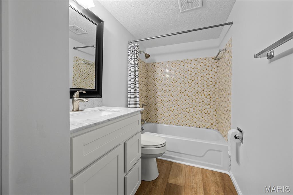 Royal Forest Condo Sec 2 - Residential