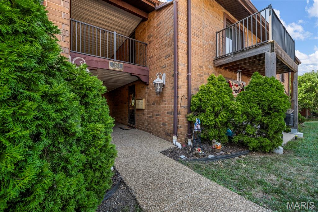 Royal Forest Condo Sec 2 - Residential
