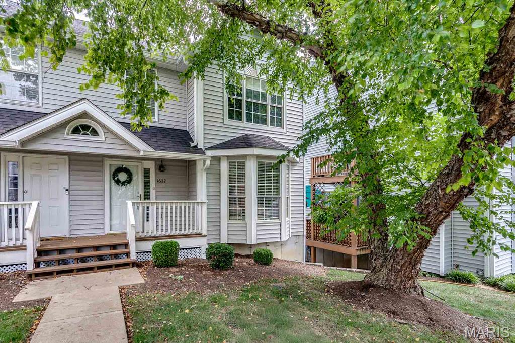 Spring Hill Farm Condo 21st - Residential