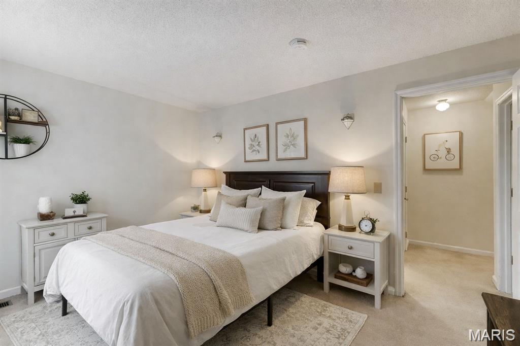 Royal Forest Condo Sec Four - Residential
