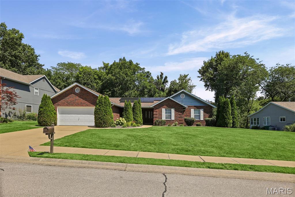 Great 1 level State Construction built 3 bed 2 bath with amazing private manicured rear yard. Near Rock Springs park.  
Large great room with gas fireplace.  Large dining room with French doors.   Huge master suite with updated cabinet and countertops and built in linen cabinets.  
Screened in porch to enjoy nature.  Sprinkler system. 2 car Garage with workshop area and man door.
Please note: Audio and video surveillance are in use on this property. Buyers & Buyer’s agents are responsible for verifying accuracy of all MLS data.