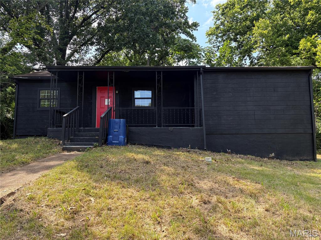 OUTSTANDING OPPORTUNITY!!! This Normandy ranch is sure to please!  Great PRIVATE cul-de-sac setting is super quiet!  New paint, bath and kitchen updates, pex plumbing and MORE! Newer waste lines and some newer electric make this one a WINNER! Schedule a showing today! Property is to be sold in its current as-is condition with no warranties or representations by the Seller. Seller will not make repairs nor provide any inspections. Seller's addendum is required after terms of sale are agreed upon. Special Sale Contract (Form #2043) required. Proof of funds or pre-approval letter required with offer.