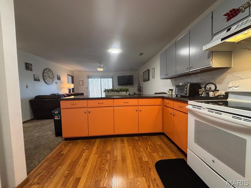 Pine Lake Village - Residential