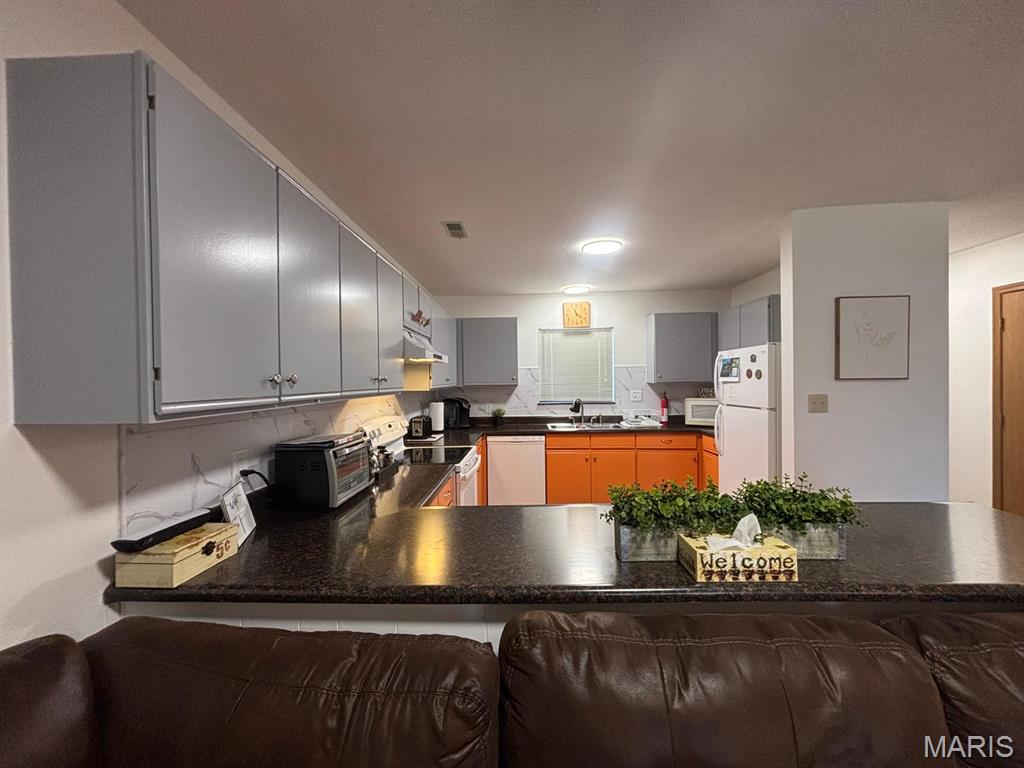 Pine Lake Village - Residential