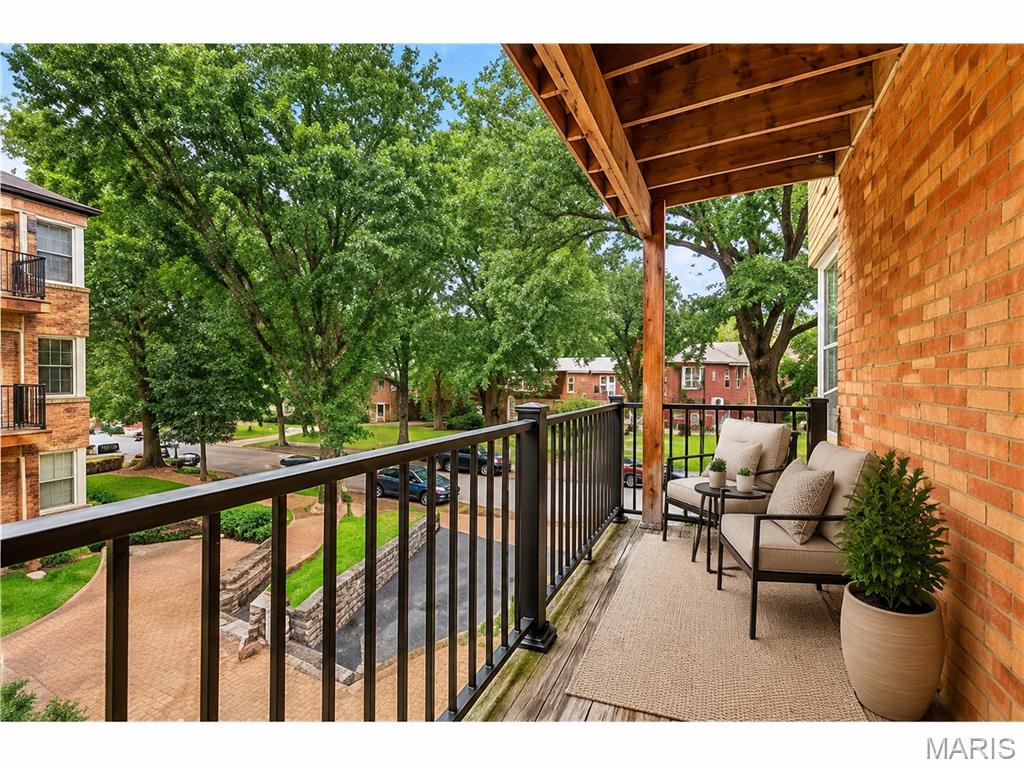 York Condo - Residential