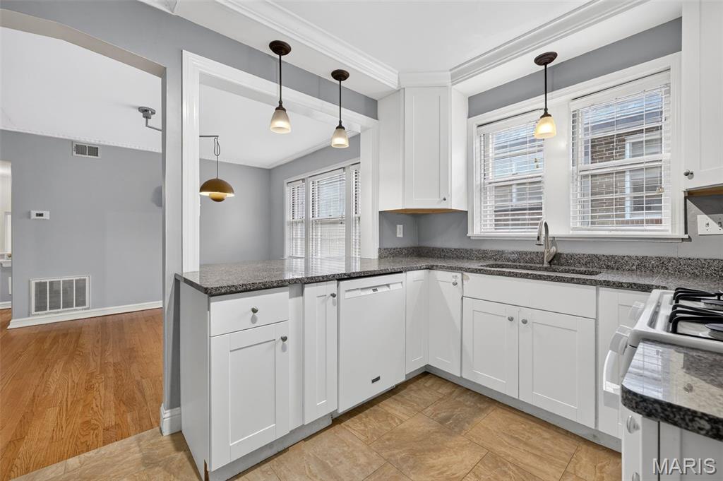 York Condo - Residential