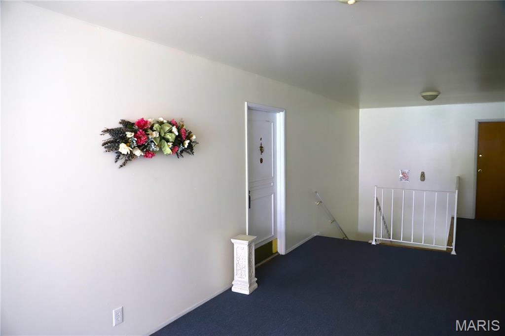 Carroll Wood Hill Condominiom - Residential