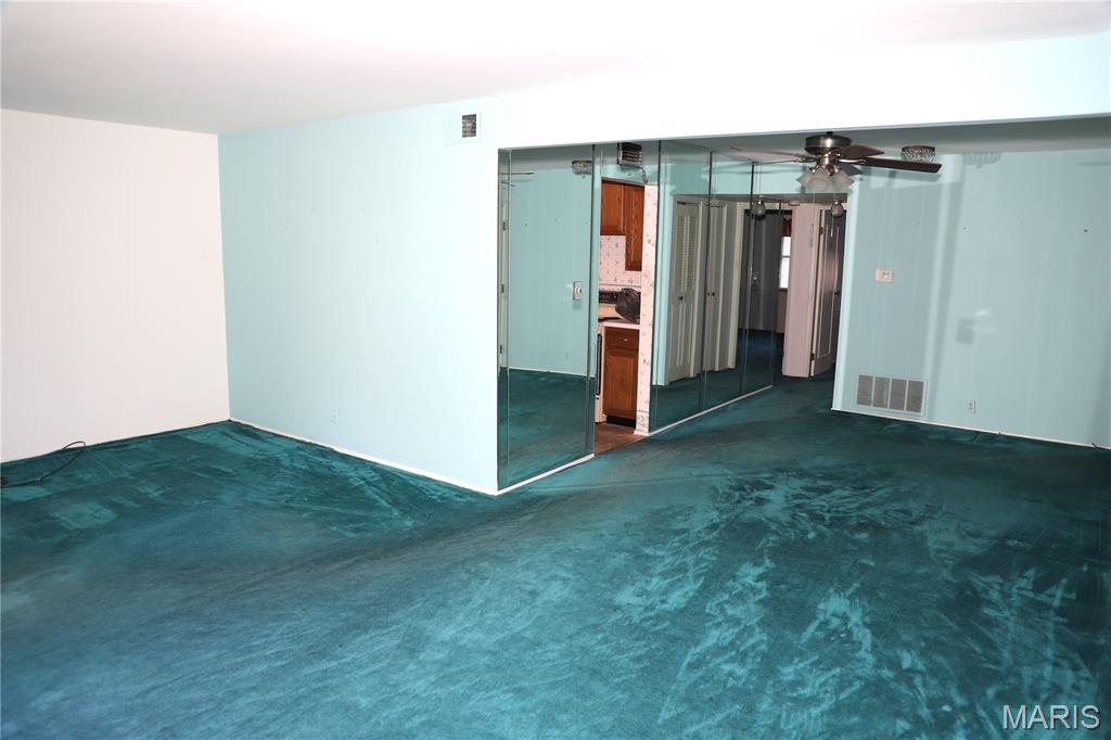 Carroll Wood Hill Condominiom - Residential