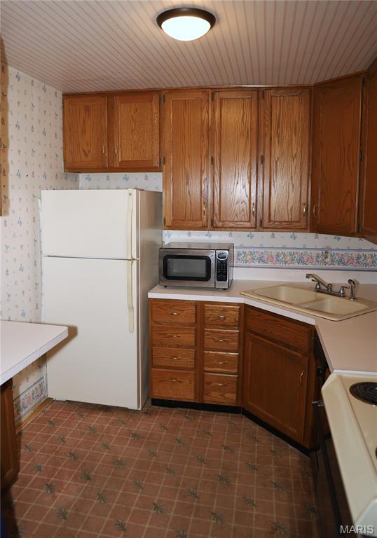 Carroll Wood Hill Condominiom - Residential
