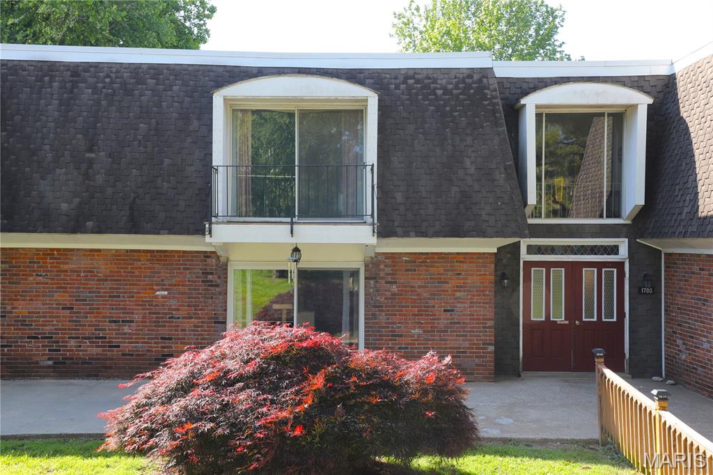 Carroll Wood Hill Condominiom - Residential