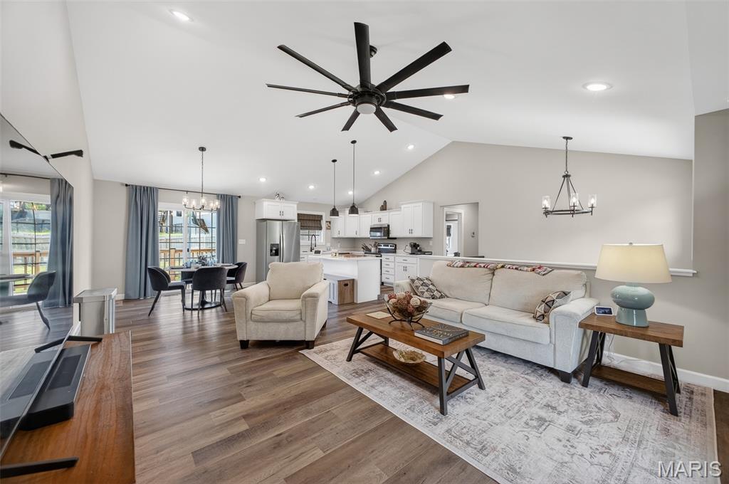 Pinnacle Homes At The Summit - Residential