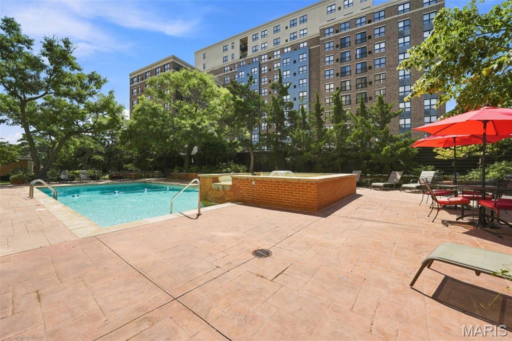 Hanley Towers Apts Condo - Residential