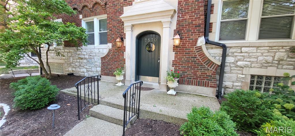 Moorlands Point Condo - Residential