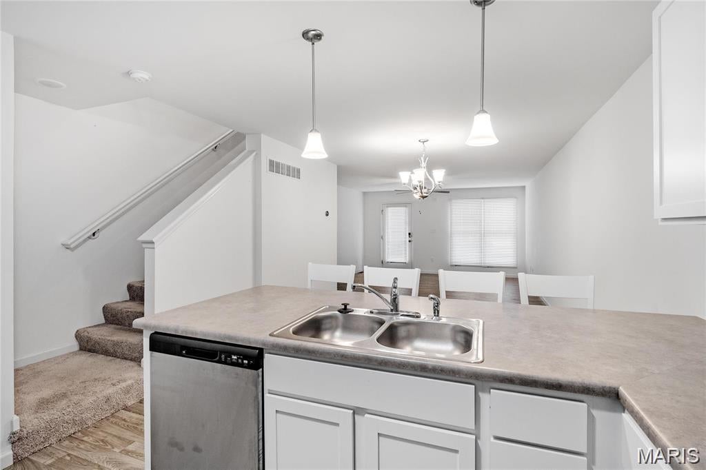 New Town At St Chas #6-C-2-1 - Residential Lease