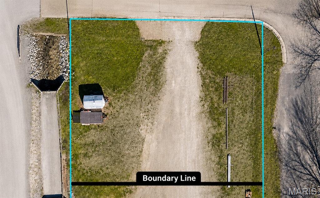 This is land only - no buildings.  2 commercial lots with highway frontage.  Subject to survey.  All city utilities are available to this lot.  Unique opportunity to own build ready property on Old Route 50 in Breese.