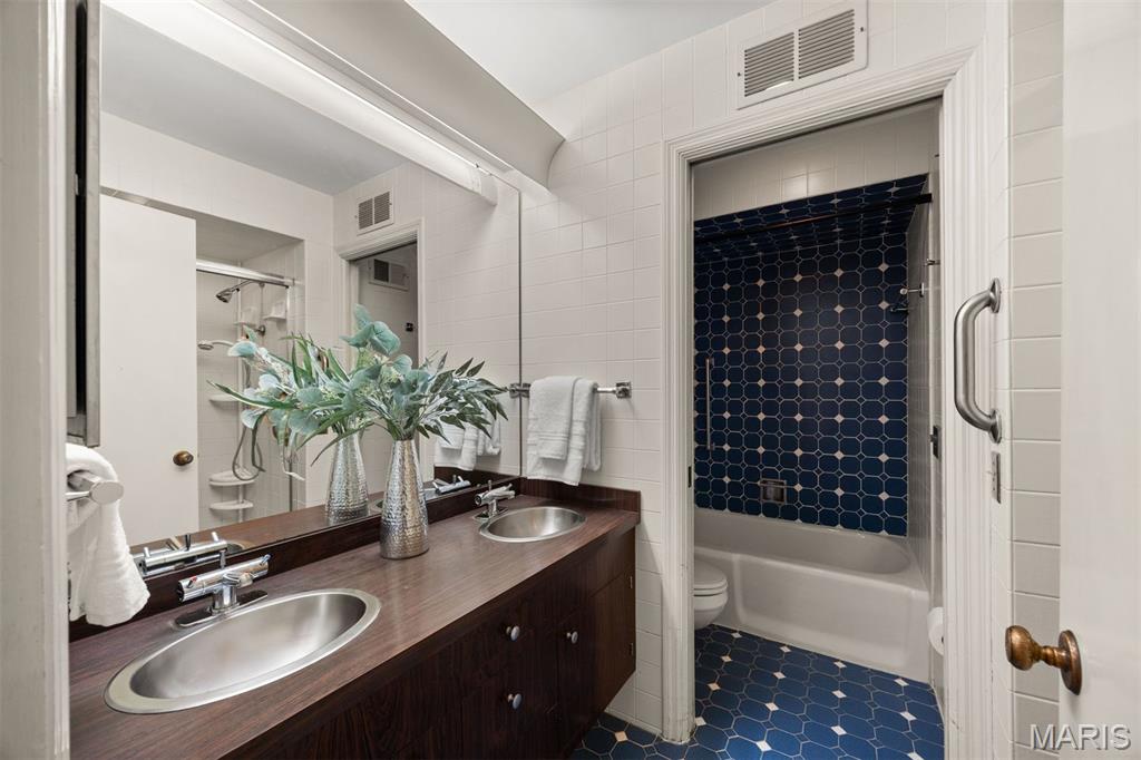 West Ladue - Residential